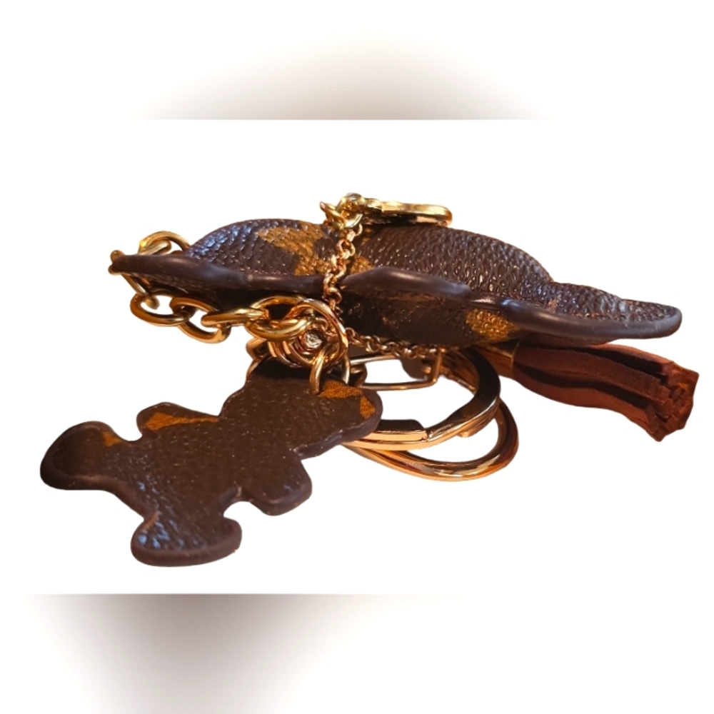 🆕️🌈FASHION🌈 Cute  Bear Keychain Pendant Tassel Bag Charm $35 each with box - Picture 11 of 16